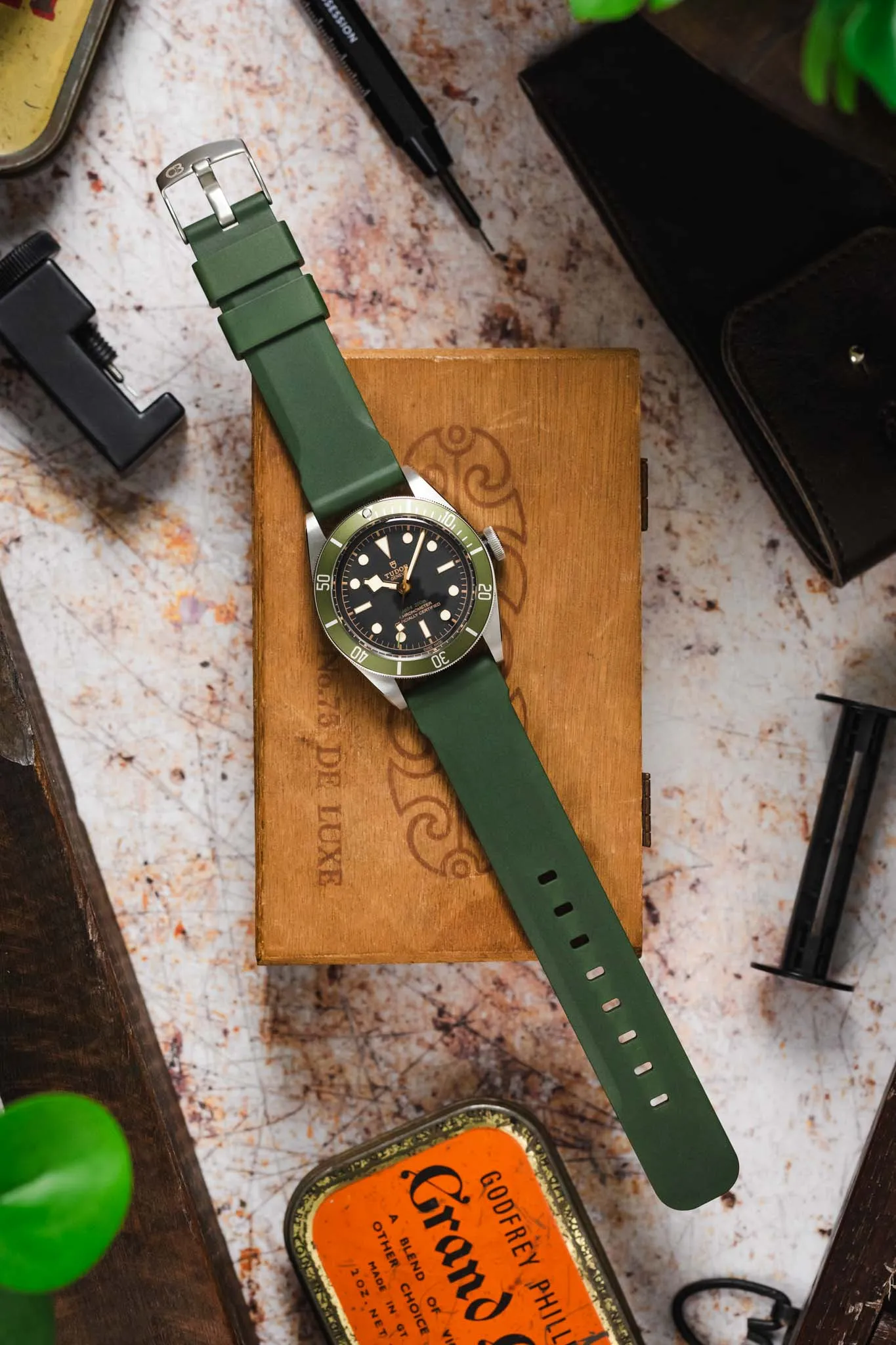 Bonetto Cinturini 317 Premium Rubber Watch Strap in DARK GREEN