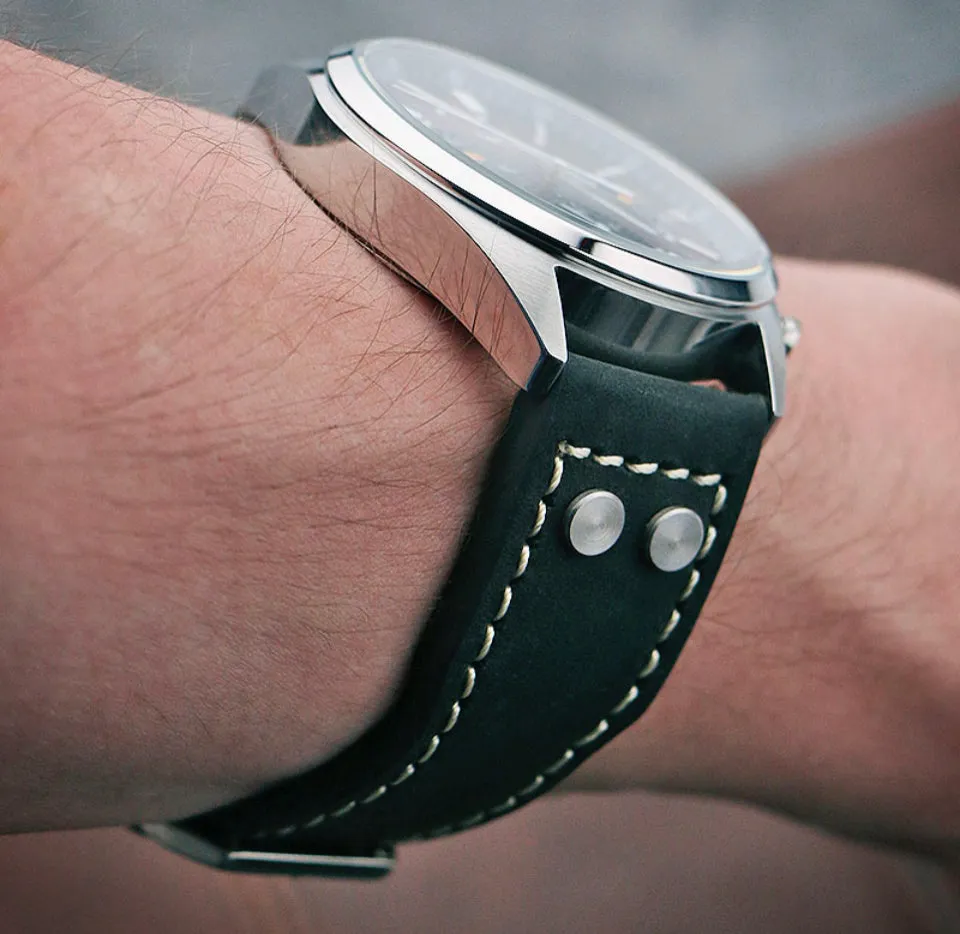 DASSARI Dynasty Vintage Aviator Strap