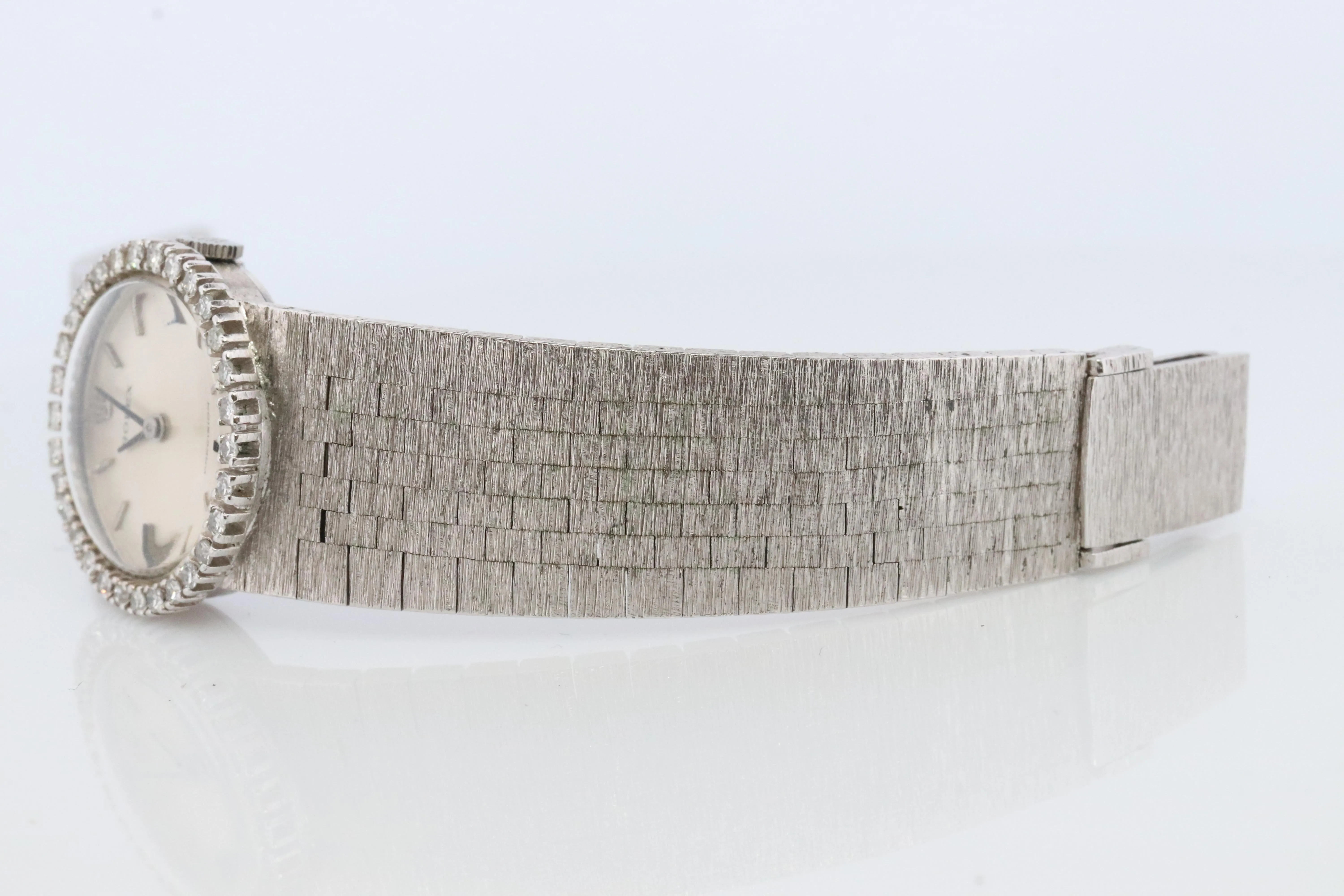 Genuine Rolex Watch. Diamond Bezel Ladies ROLEX 2649 Precision.