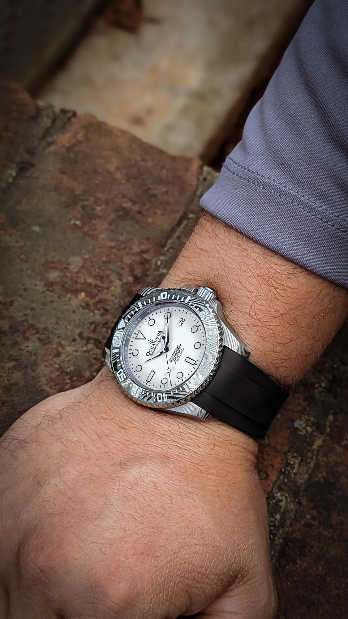 Oceaneva Mens Deep Marine Explorer II Damascus Steel Watch White Dial Black Strap
