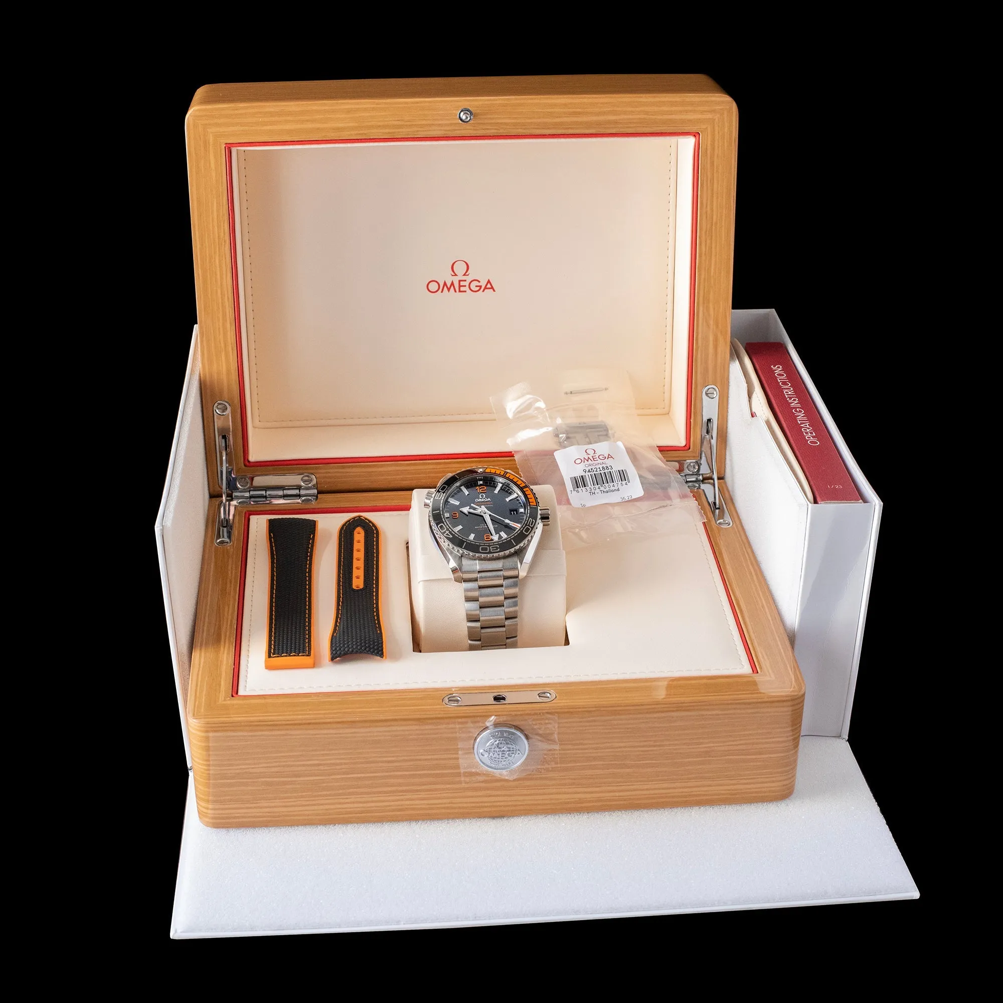Omega - 2022 Planet Ocean 600M Master Chronometer
