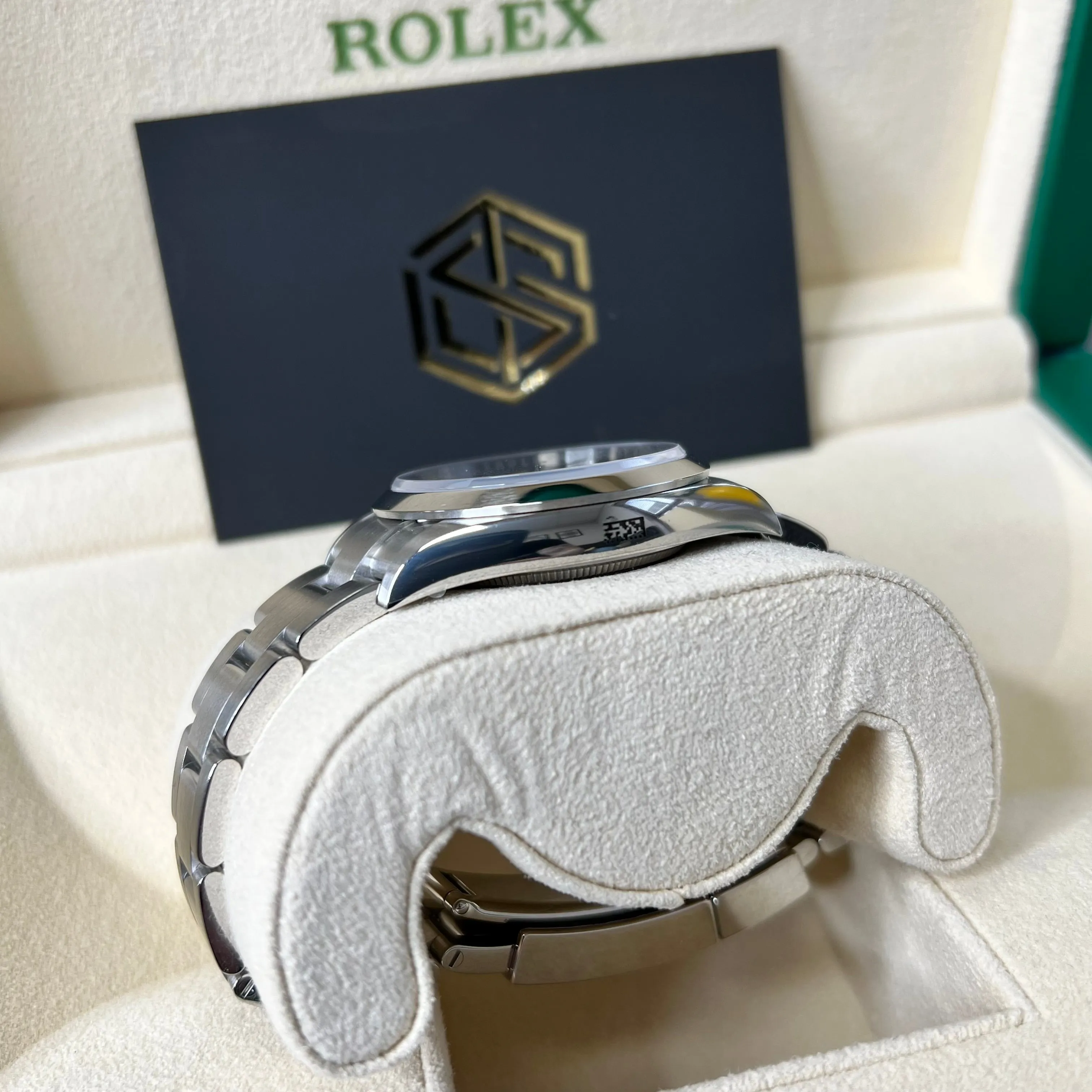 Rolex Explorer 124270 36mm 2022 Unworn Full Set Watch