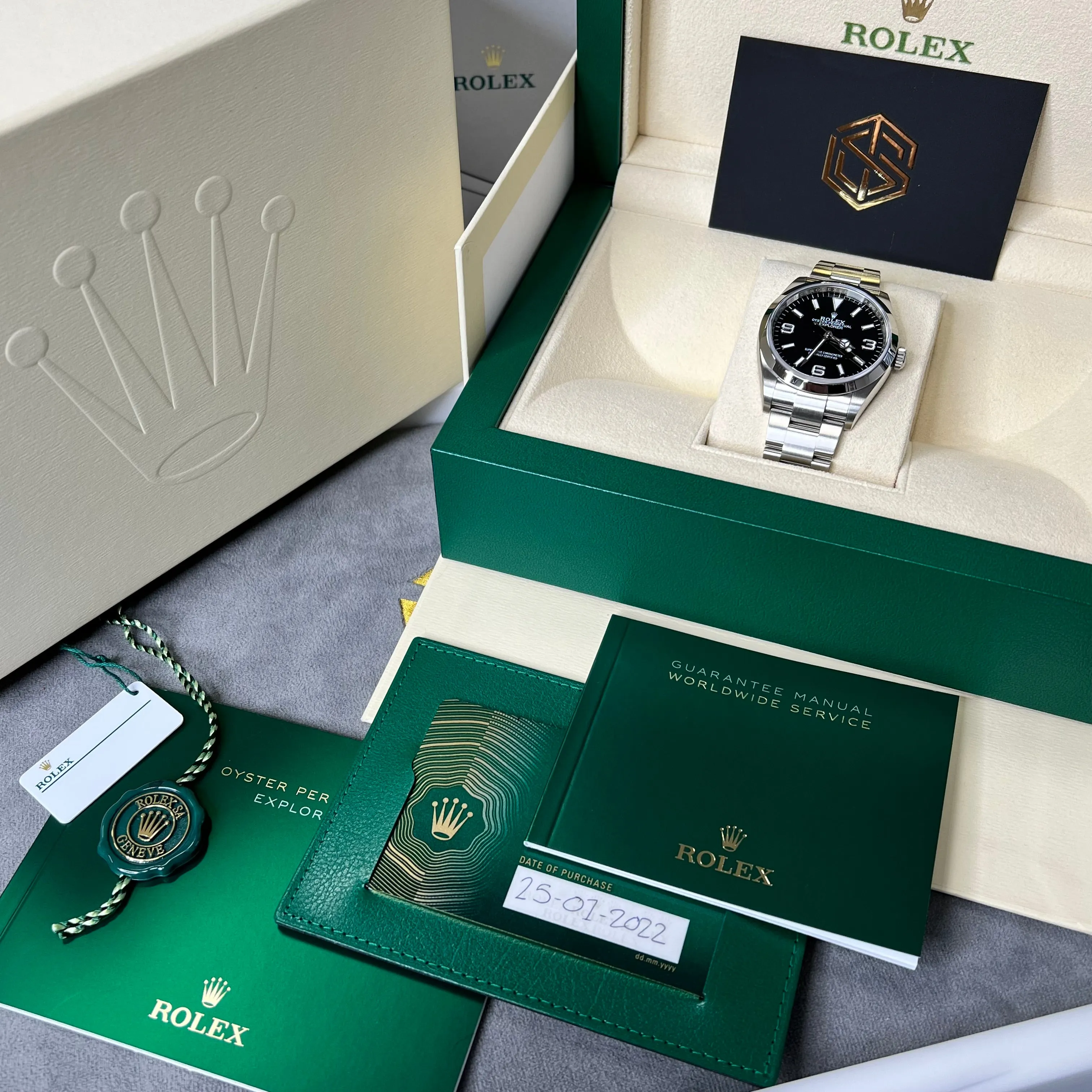 Rolex Explorer 124270 36mm 2022 Unworn Full Set Watch
