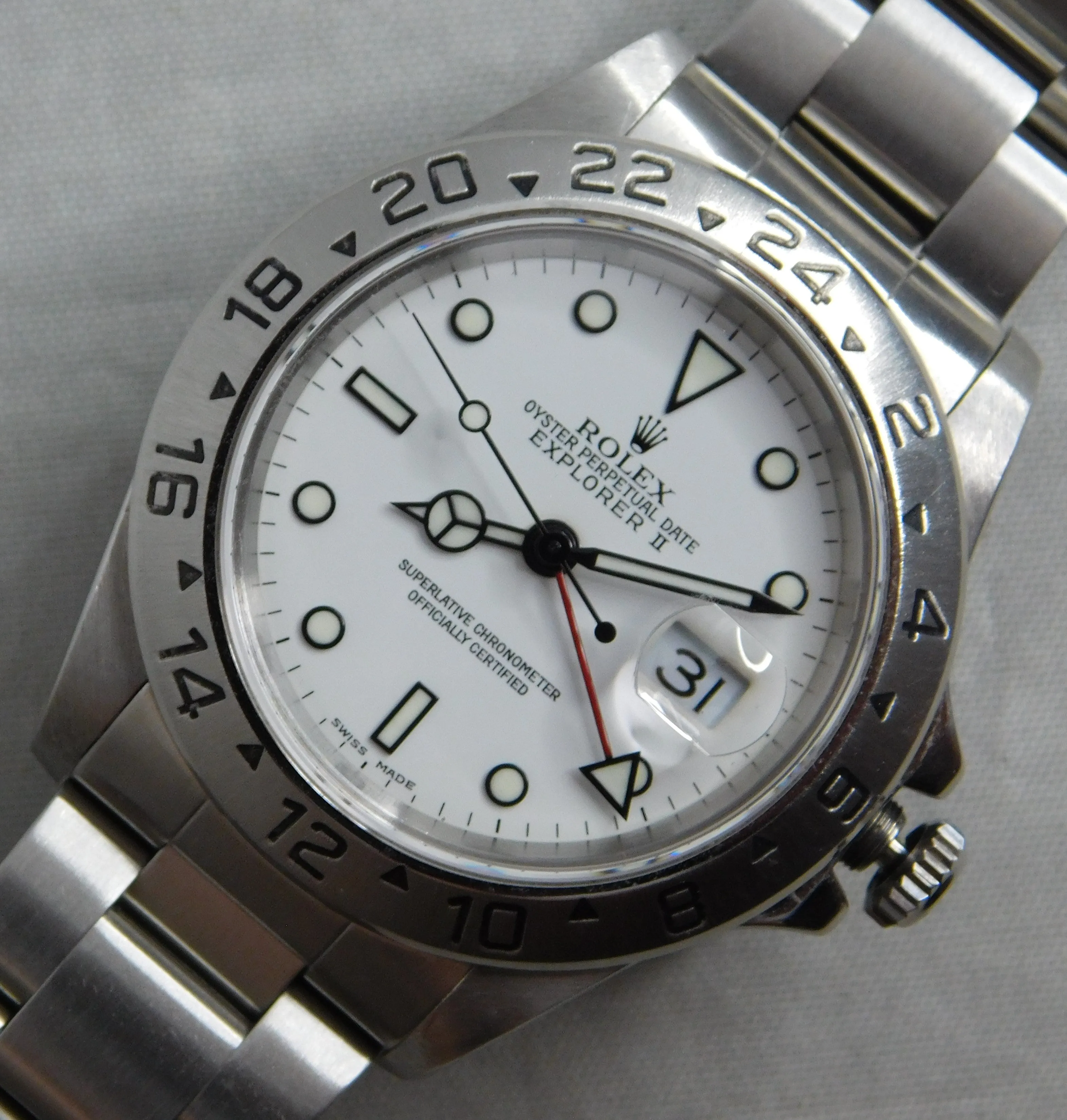 Rolex Explorer II White Polar Dial 16570 SS Vintage 1999 GMT Mens Watch....40mm
