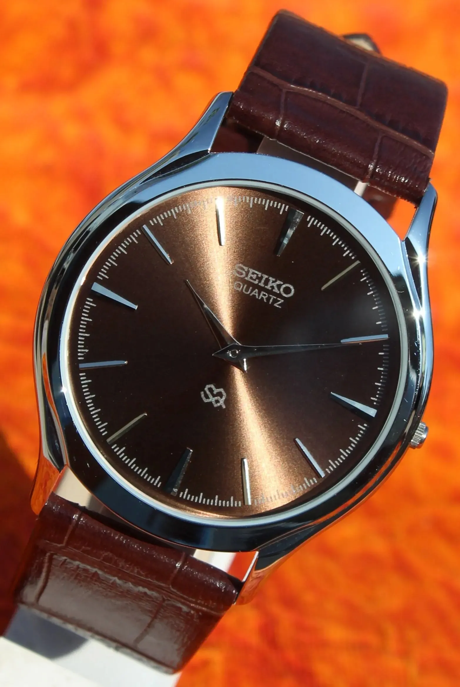 Seiko Quartz Super Slim Two Hands Japan Made Stainless Steel Case Brown Dial Wristwatch