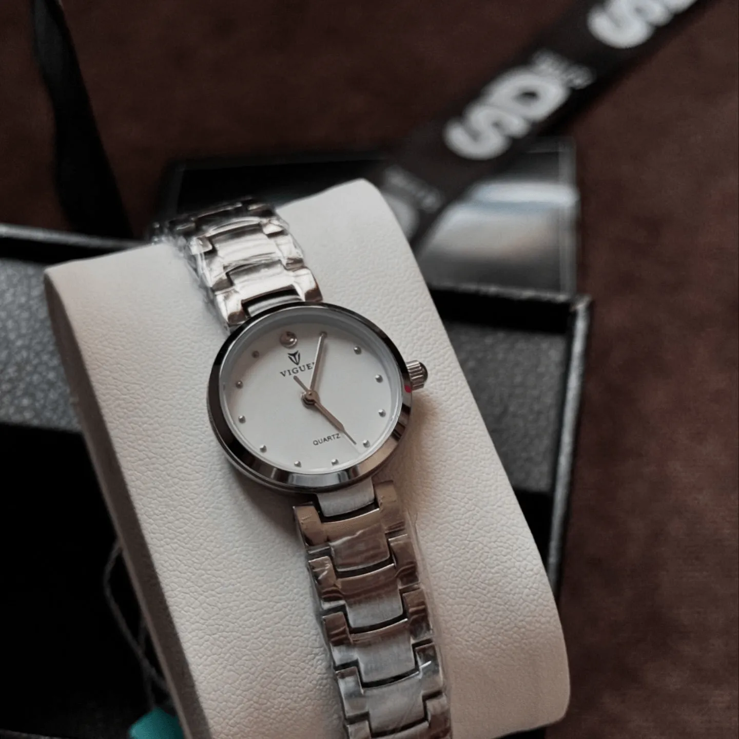 VIGUER Luxury Women Wrist Watch Waterproof - 1332L