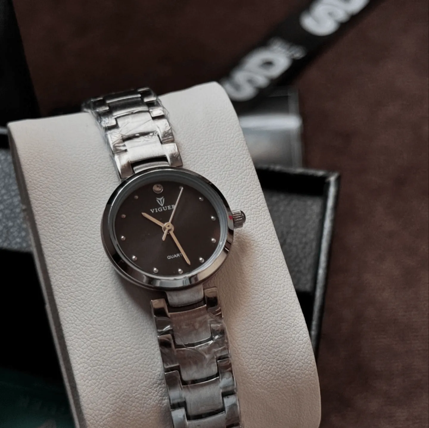 VIGUER Luxury Women Wrist Watch Waterproof - 1332L