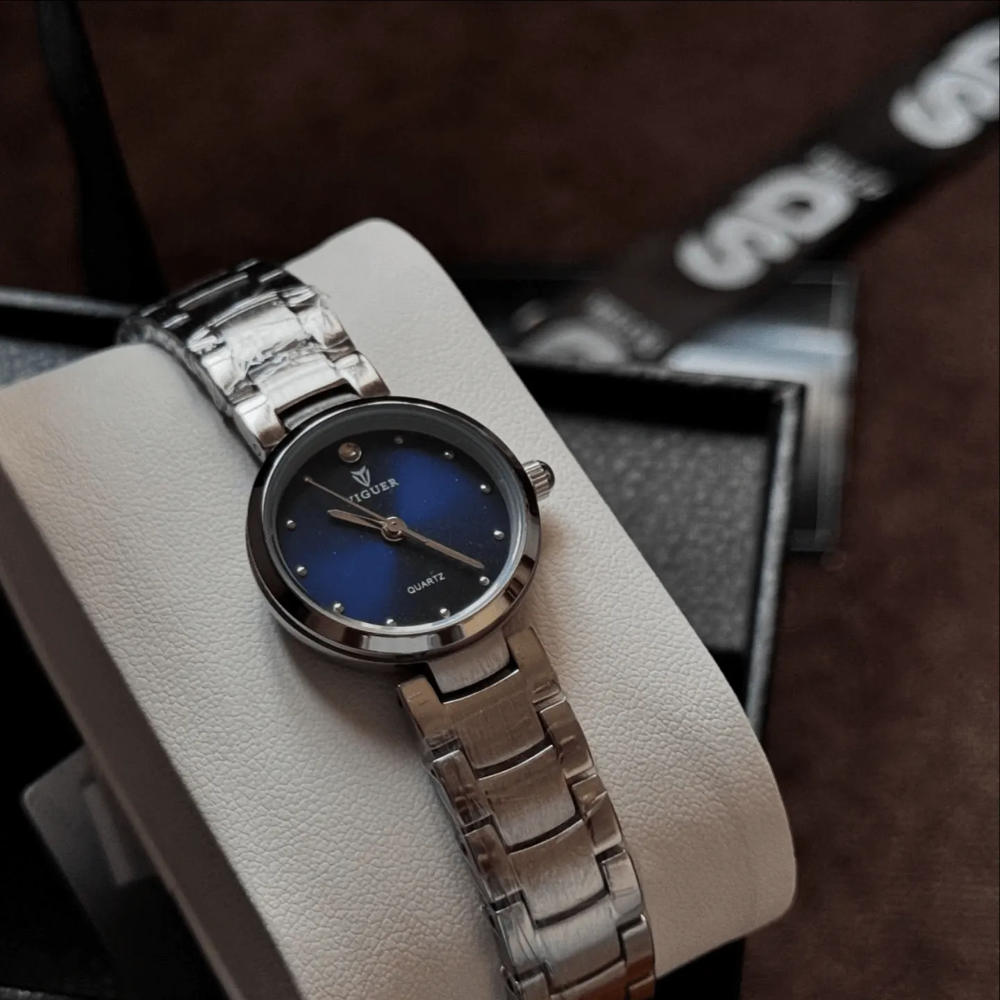 VIGUER Luxury Women Wrist Watch Waterproof - 1332L