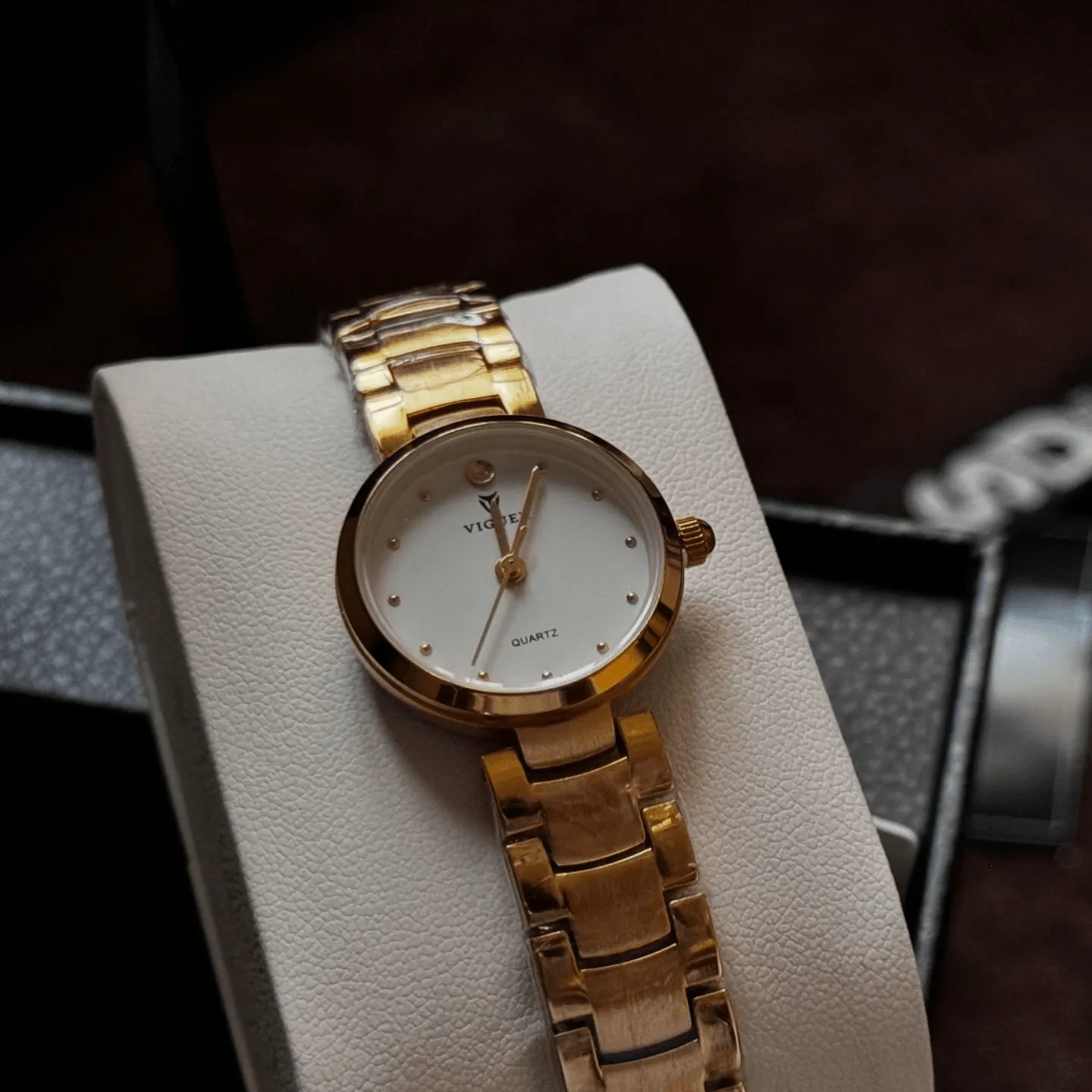 VIGUER Luxury Women Wrist Watch Waterproof - 1332L