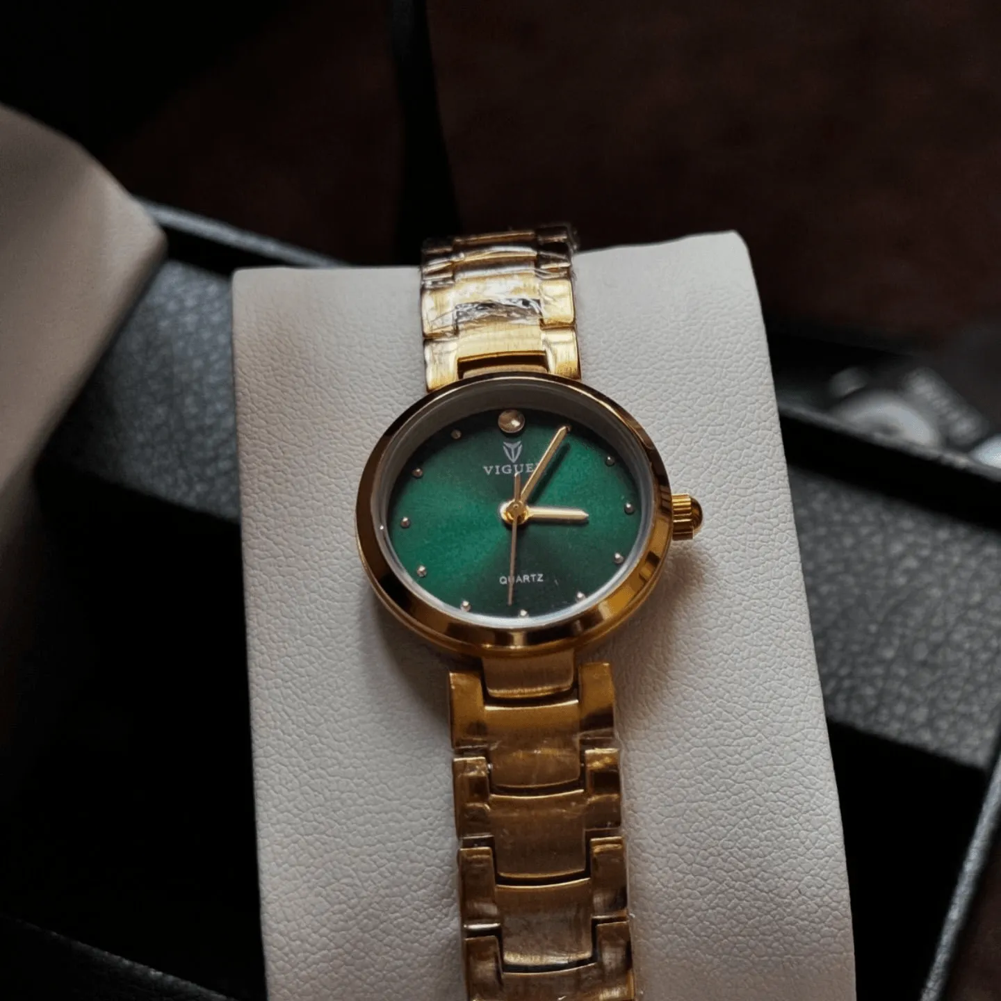 VIGUER Luxury Women Wrist Watch Waterproof - 1332L