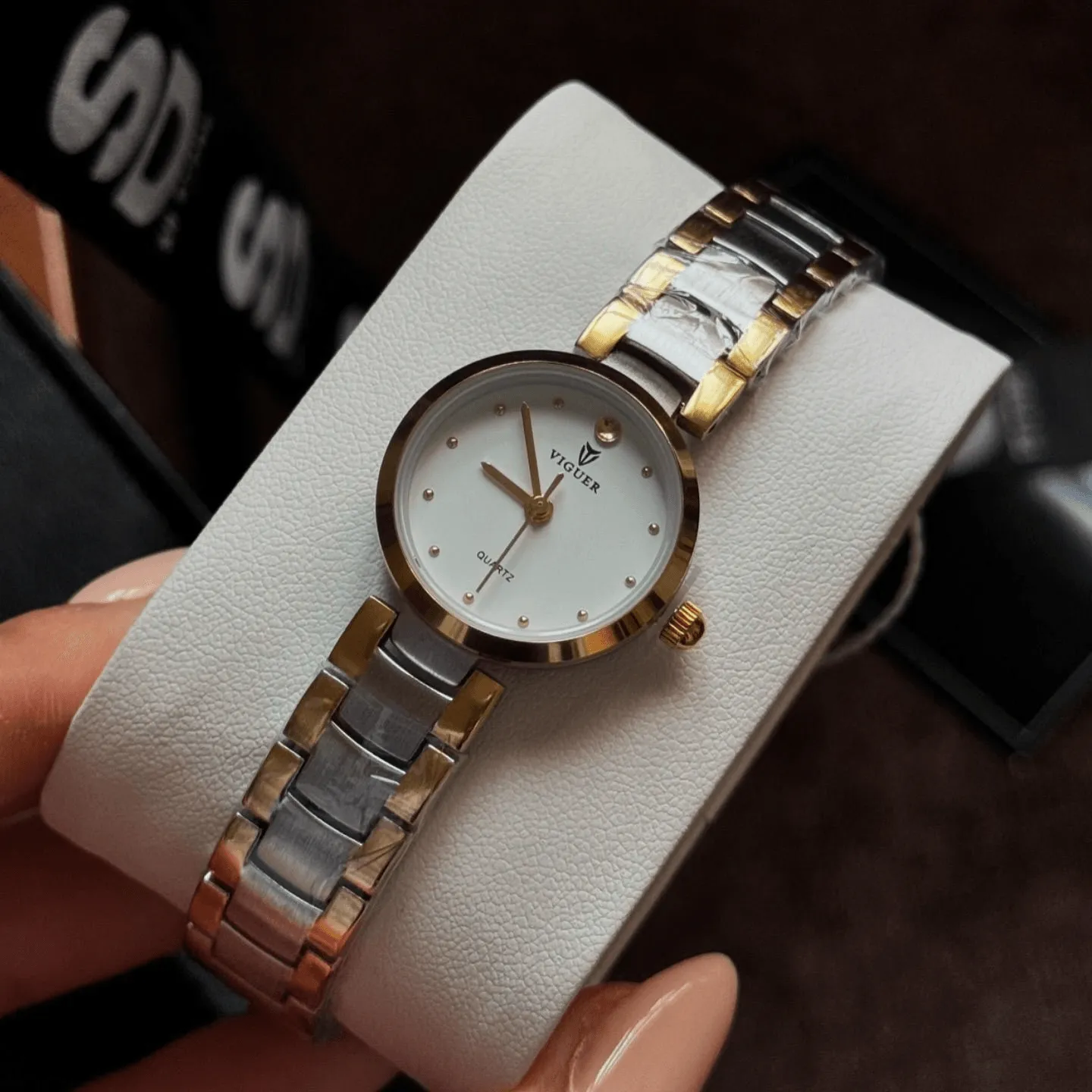 VIGUER Luxury Women Wrist Watch Waterproof - 1332L